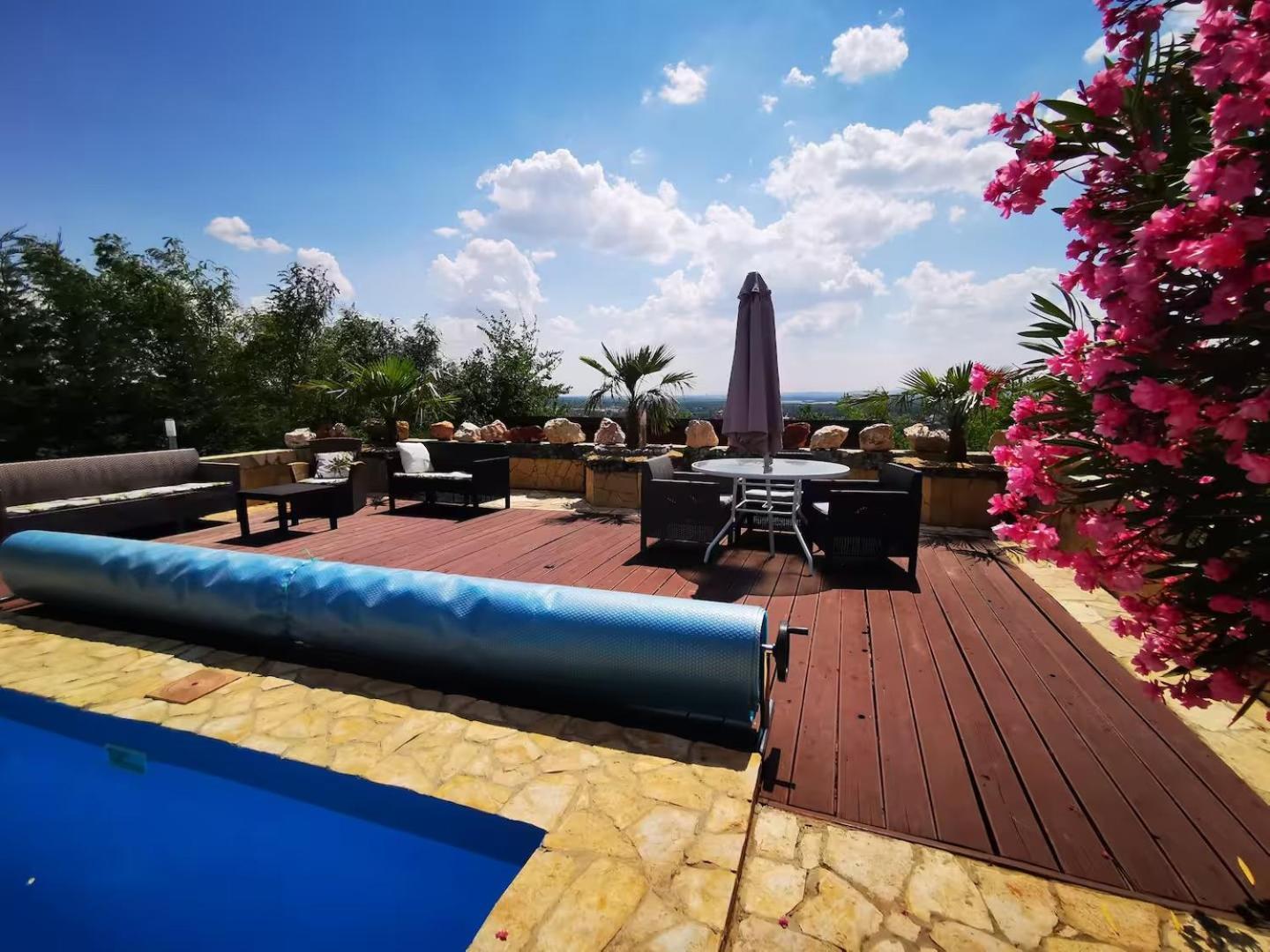 Villa Somlyo *